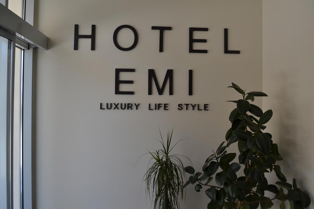 Hotel Emi สตรูมิตซา ภายนอก รูปภาพ